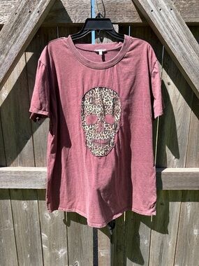 Maurices Mauve-Burgundy Tee with Leopard Skull